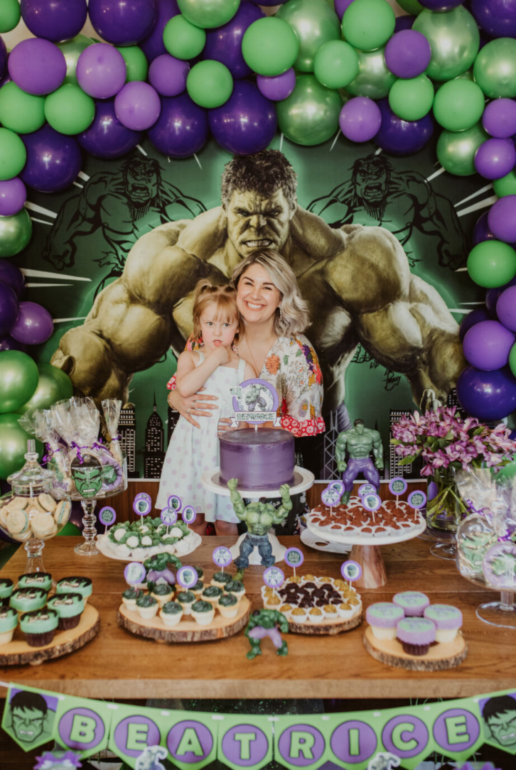 Beatrice is 4! Detalhes da festinha de aniversário do Hulk